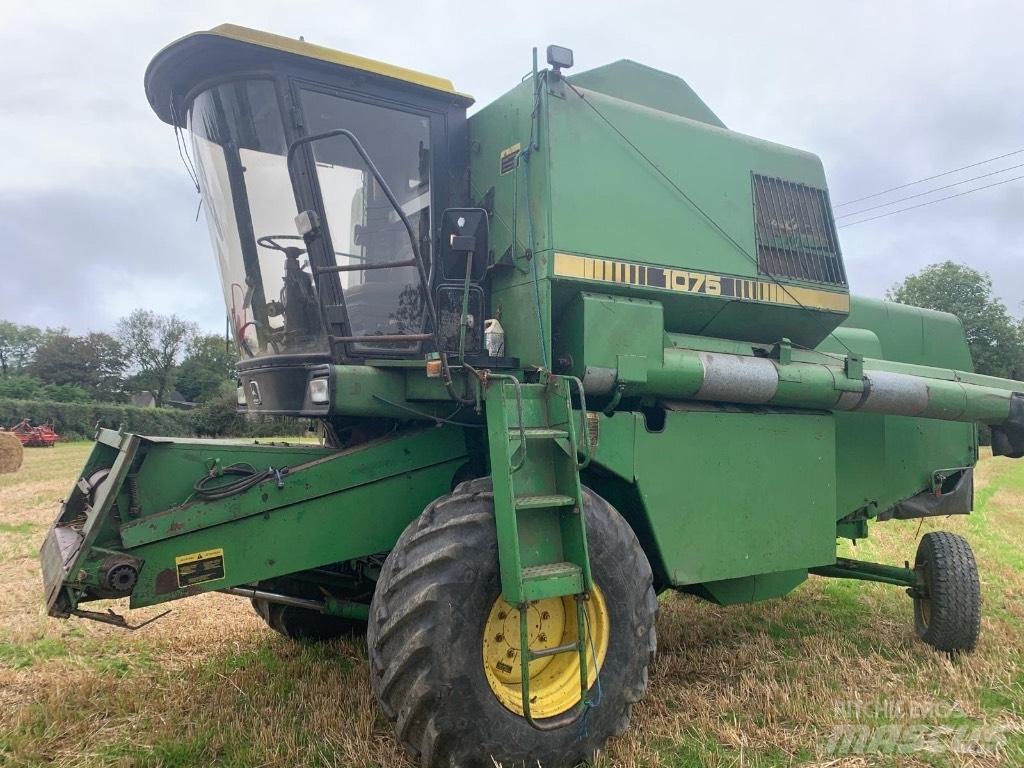 New Holland 1075 Derliaus nuėmimo kombainai