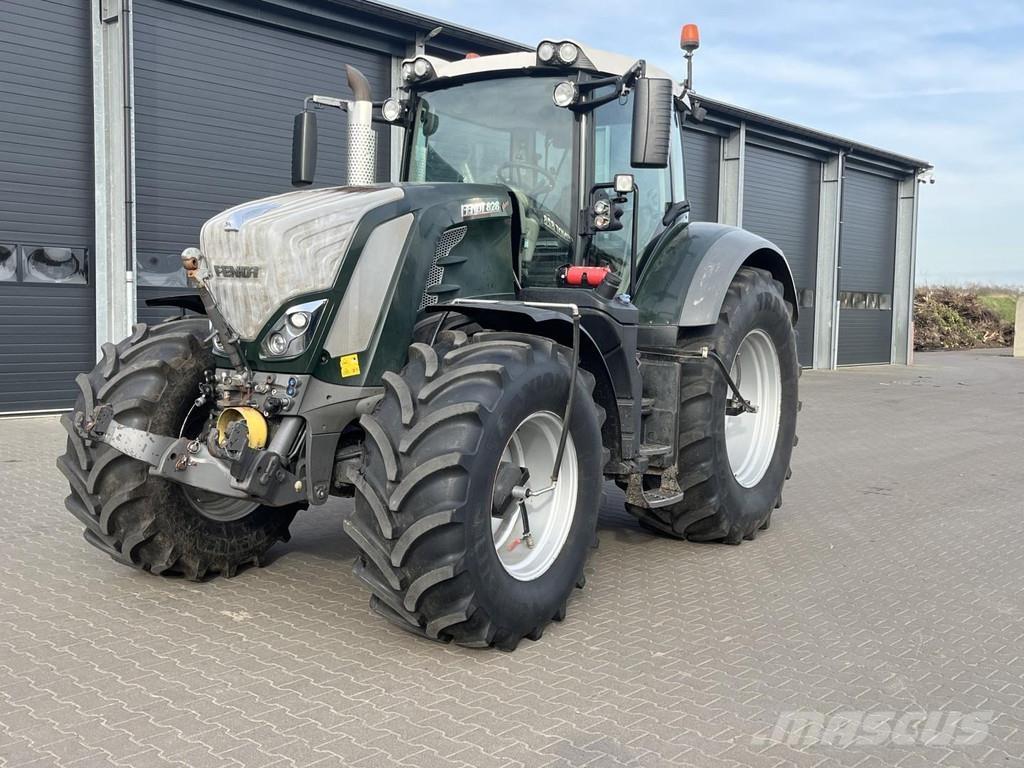 Fendt 828 VARIO Traktoriai