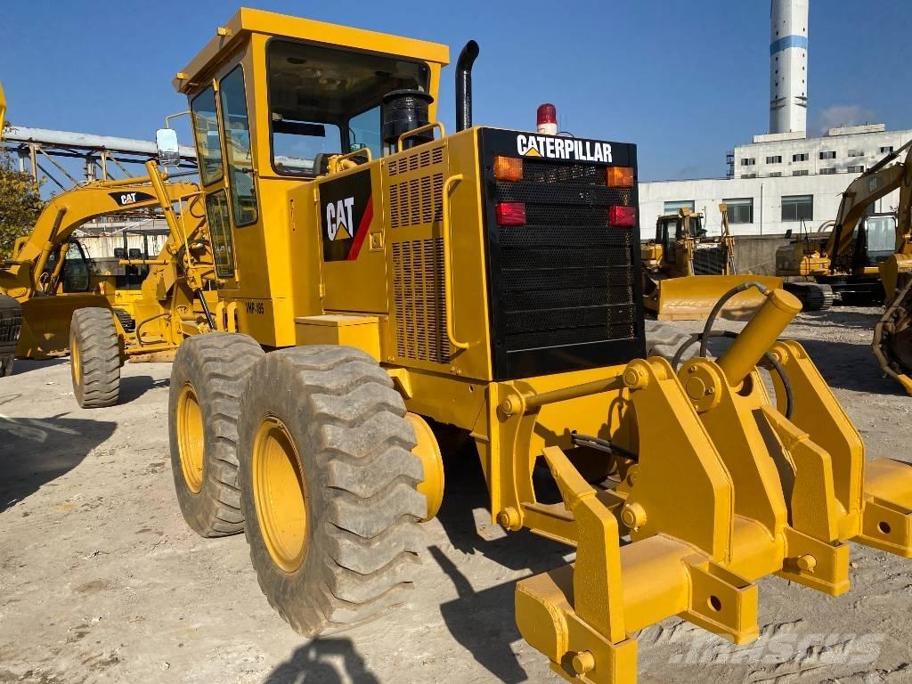 CAT 140 H Greideriai