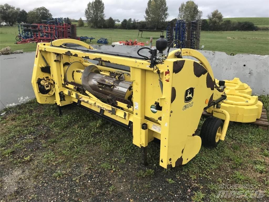 John Deere 7350 Pašarų ruošimo technika