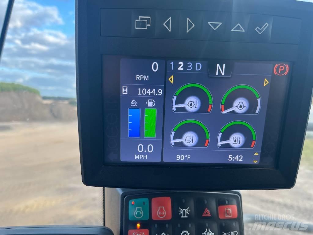 DEERE 724P Naudoti ratiniai krautuvai