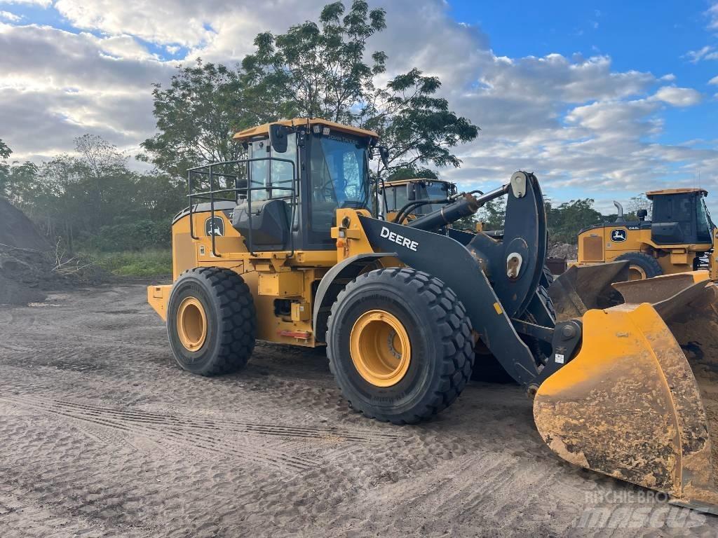 DEERE 724P Naudoti ratiniai krautuvai
