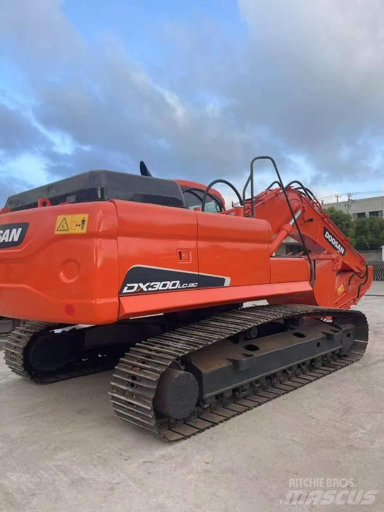 Doosan DX300LC-9C Vikšriniai ekskavatoriai