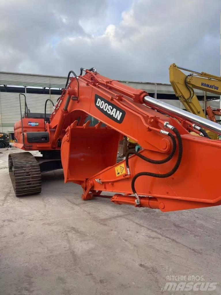 Doosan DX300LC-9C Vikšriniai ekskavatoriai