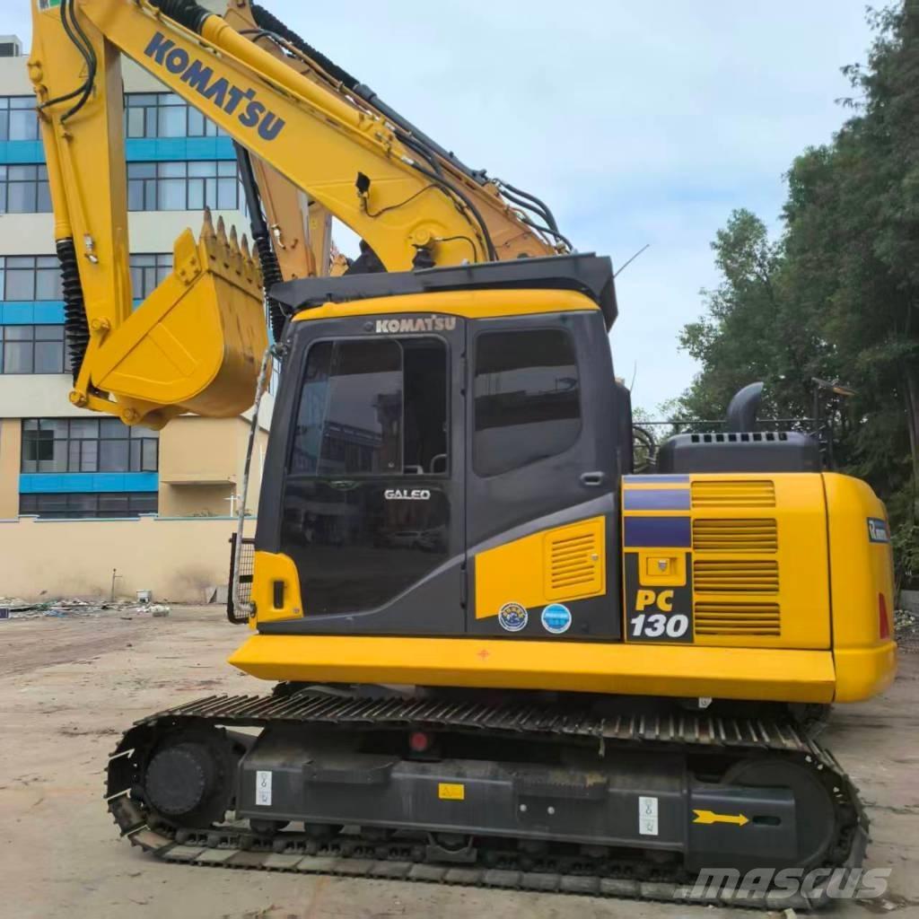 Komatsu PC 130 Amfibiniai ekskavatoriai