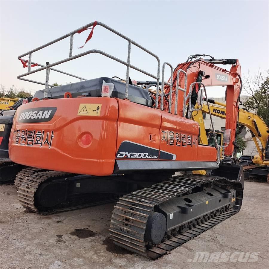 Doosan DX 300 LC Aukštuminiai ekskavatoriai