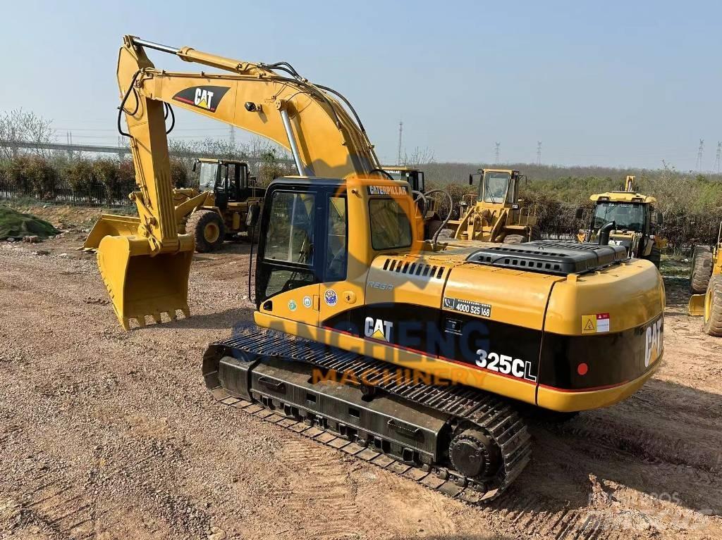CAT 325 CL Vikšriniai ekskavatoriai