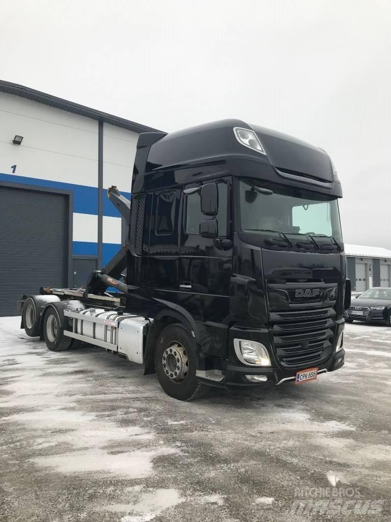 DAF XF530 FAS Sunkvežimiai su keliamuoju kabliu