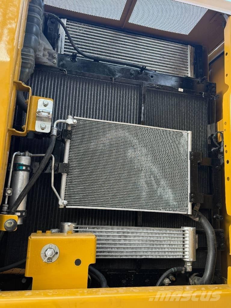 CAT CAT323 Vidutinės galios ekskavatoriai 7-12 t