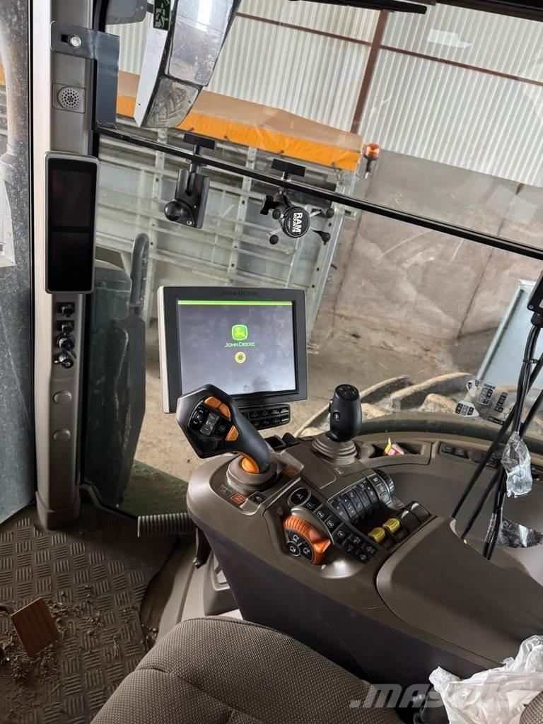 John Deere 7R310 Traktoriai
