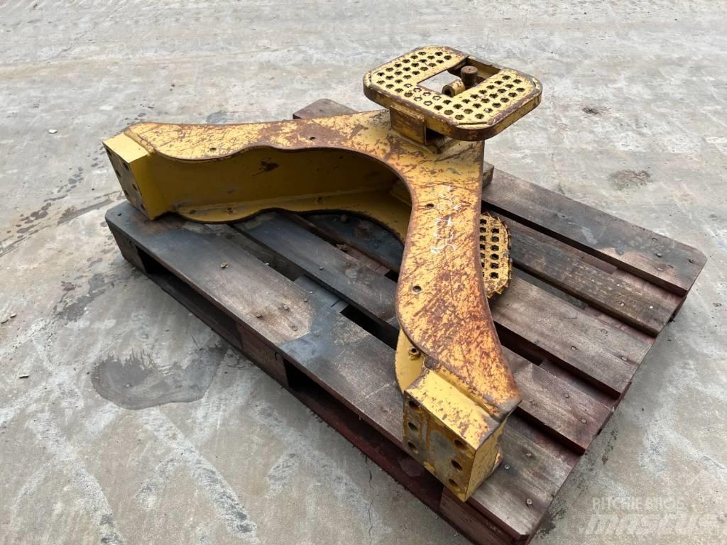 CAT D6N / D6M Kiti naudoti statybos komponentai