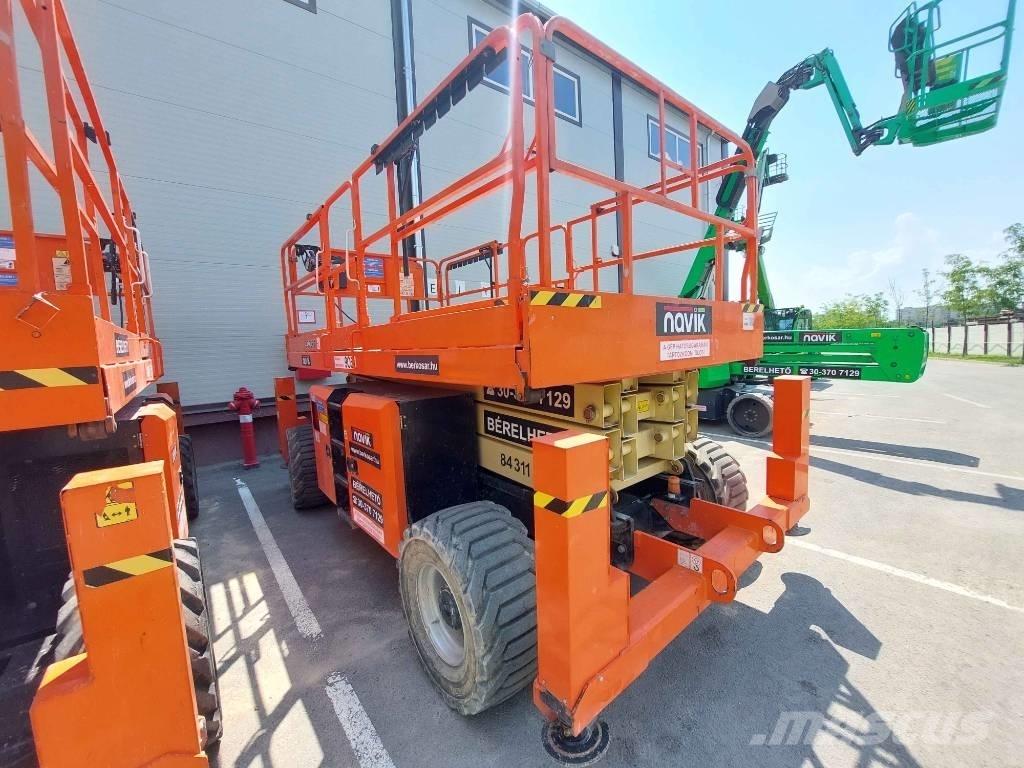JLG 330 LRT Žirkliniai keltuvai