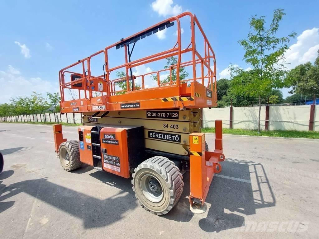 JLG 330 LRT Žirkliniai keltuvai