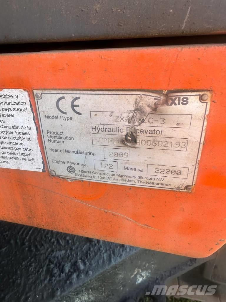 Hitachi ZAXIS 210LC3 Važiuoklė ir suspensija