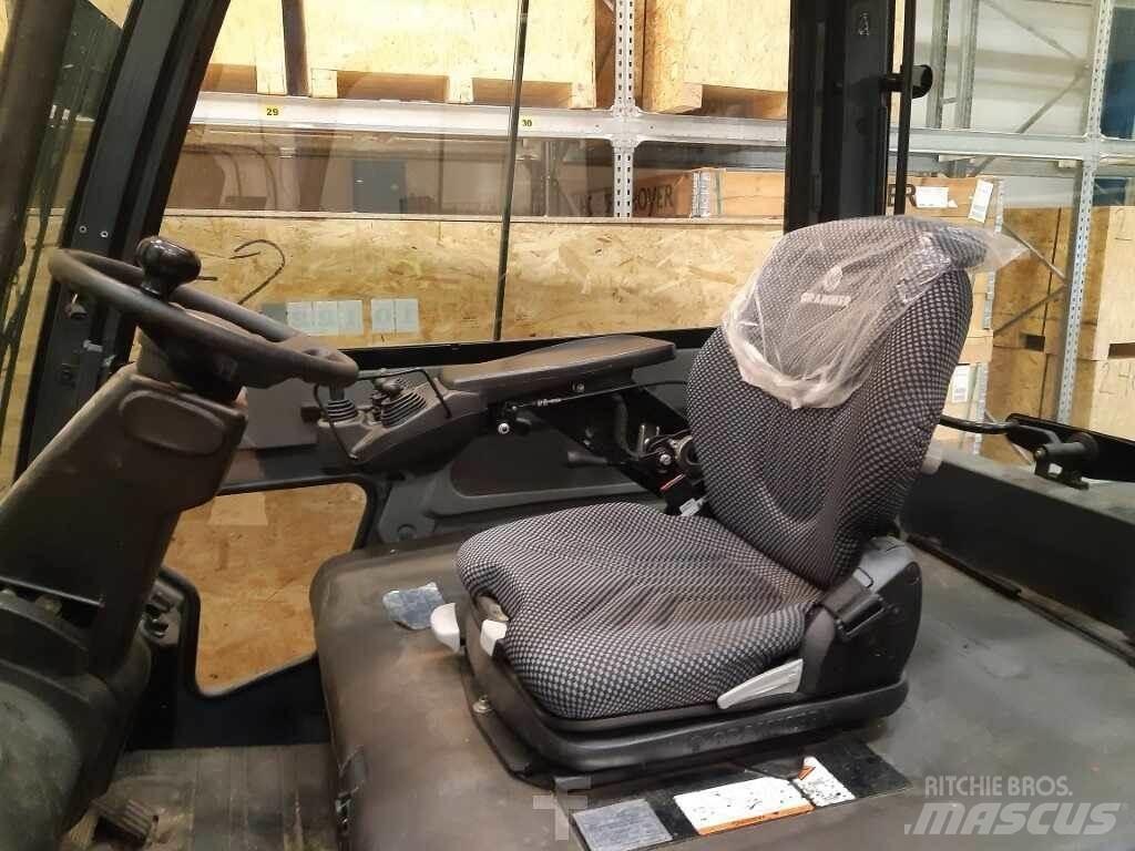 Toyota 8FBMT30 Elektriniai šakiniai krautuvai