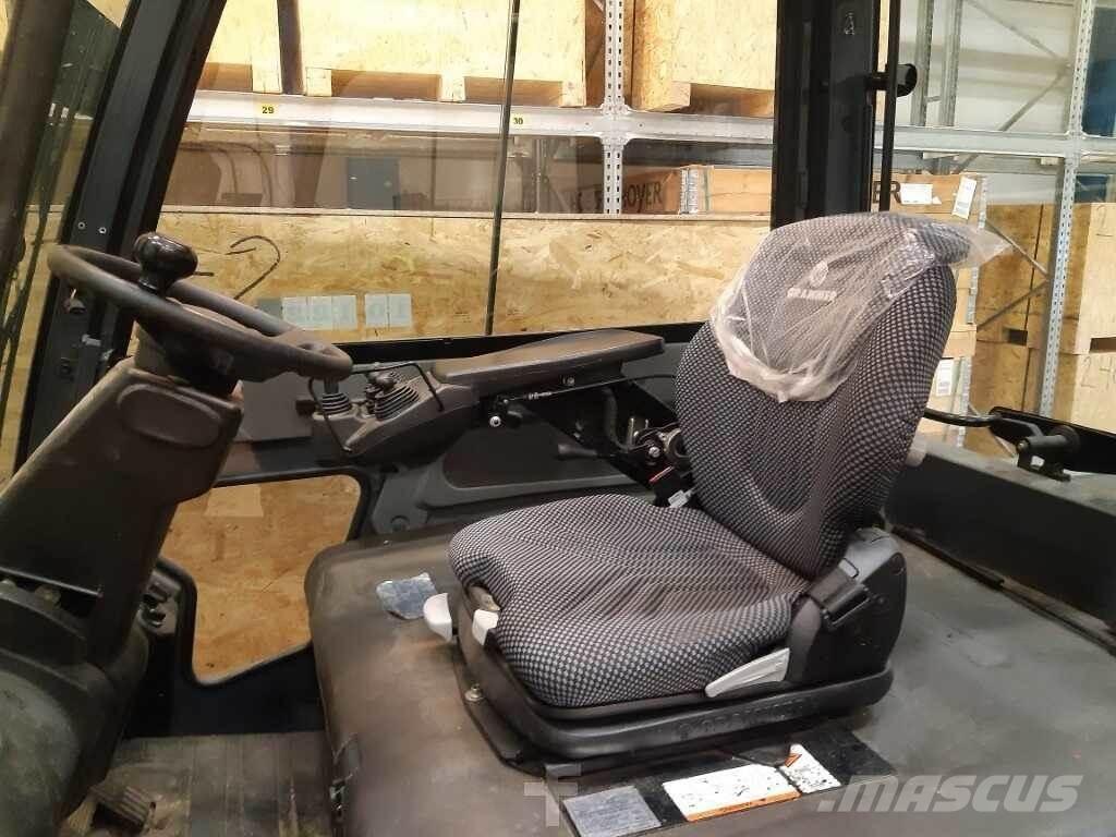 Toyota 8FBMT30 Elektriniai šakiniai krautuvai