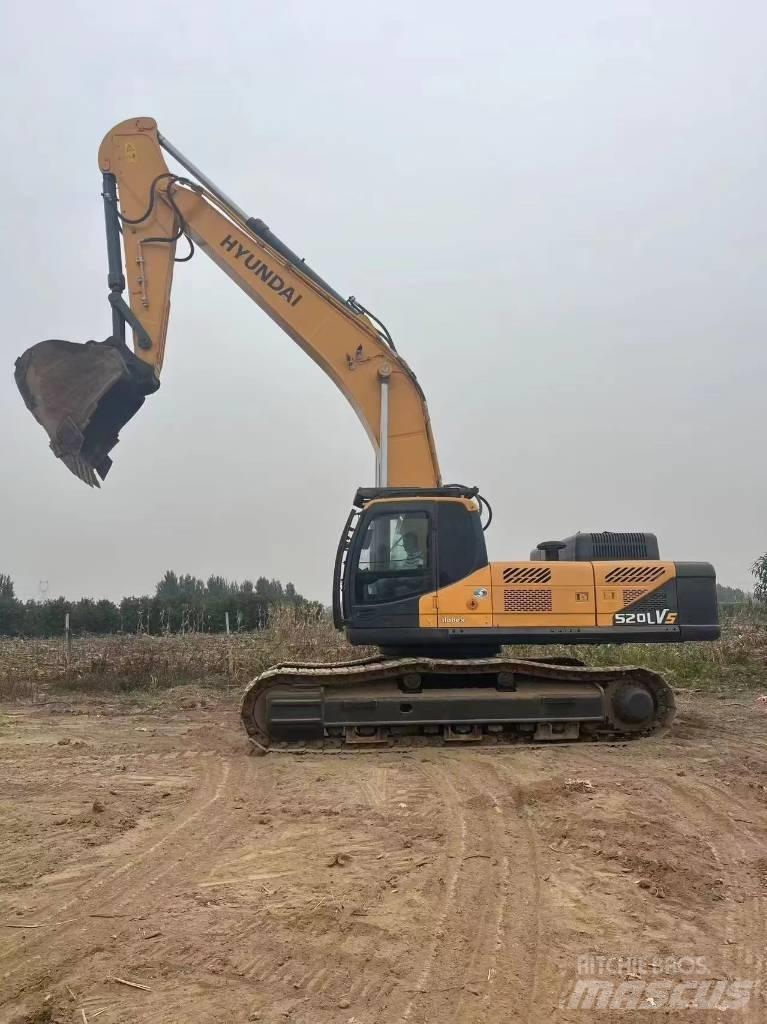 Hyundai Robex 520 VS Vikšriniai ekskavatoriai