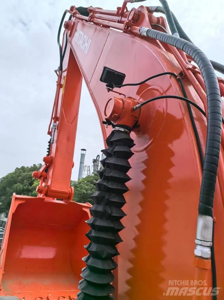 Hitachi ZX 200-3 G Vikšriniai ekskavatoriai