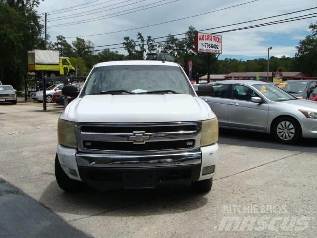 Chevrolet 1500 W/T Platformos/ Pakrovimas iš šono
