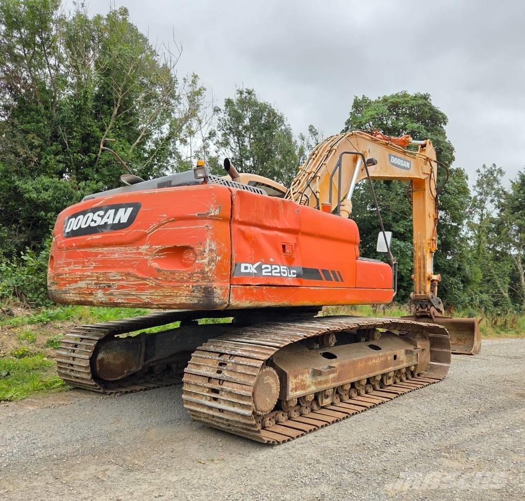 Doosan DX 225 LC Vikšriniai ekskavatoriai
