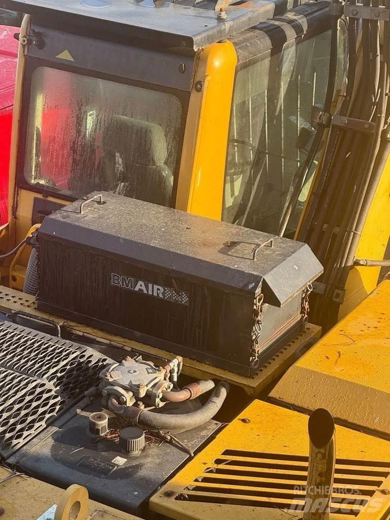 CAT M315C Ratiniai ekskavatoriai