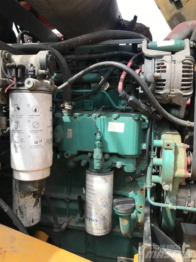 Volvo L 150 E Naudoti ratiniai krautuvai