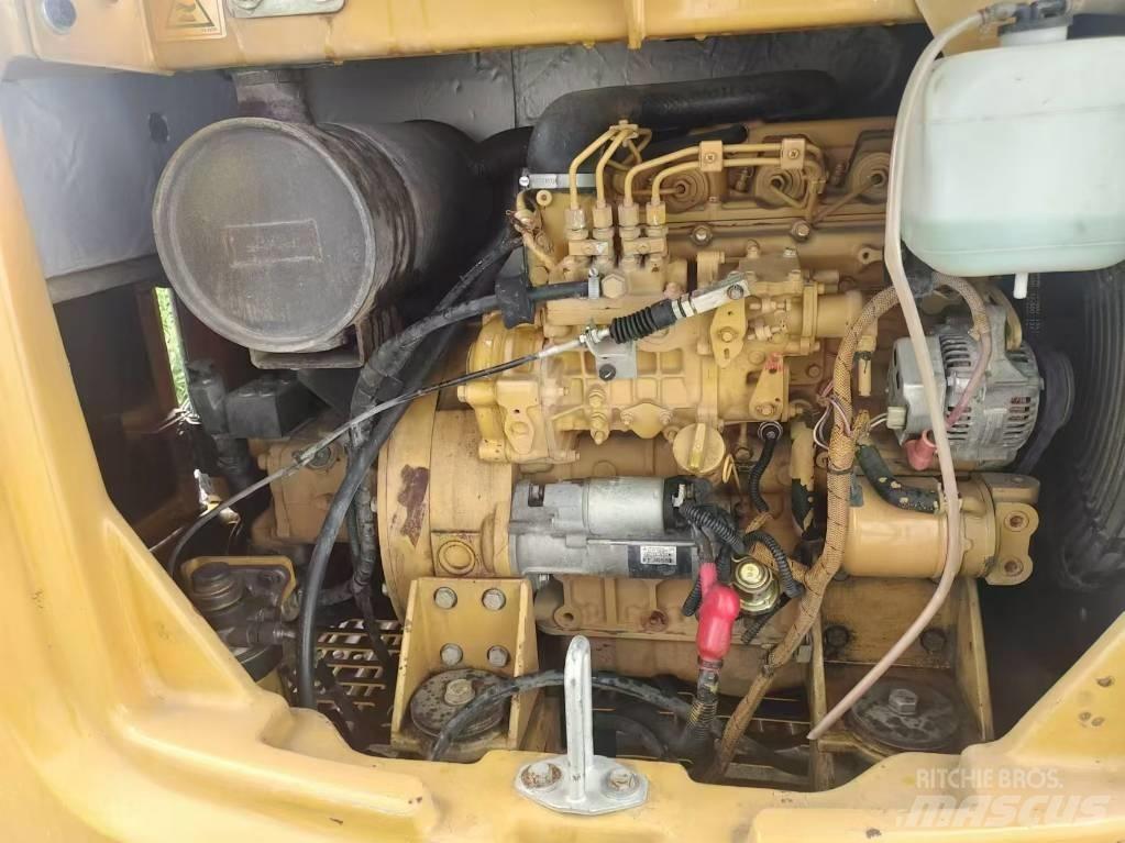 CAT 306 Mini ekskavatoriai < 7 t
