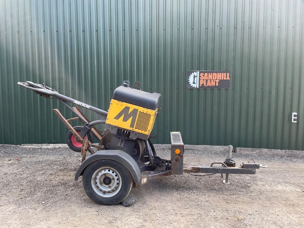 Mecalac MBR 71 Vieno būgno volai