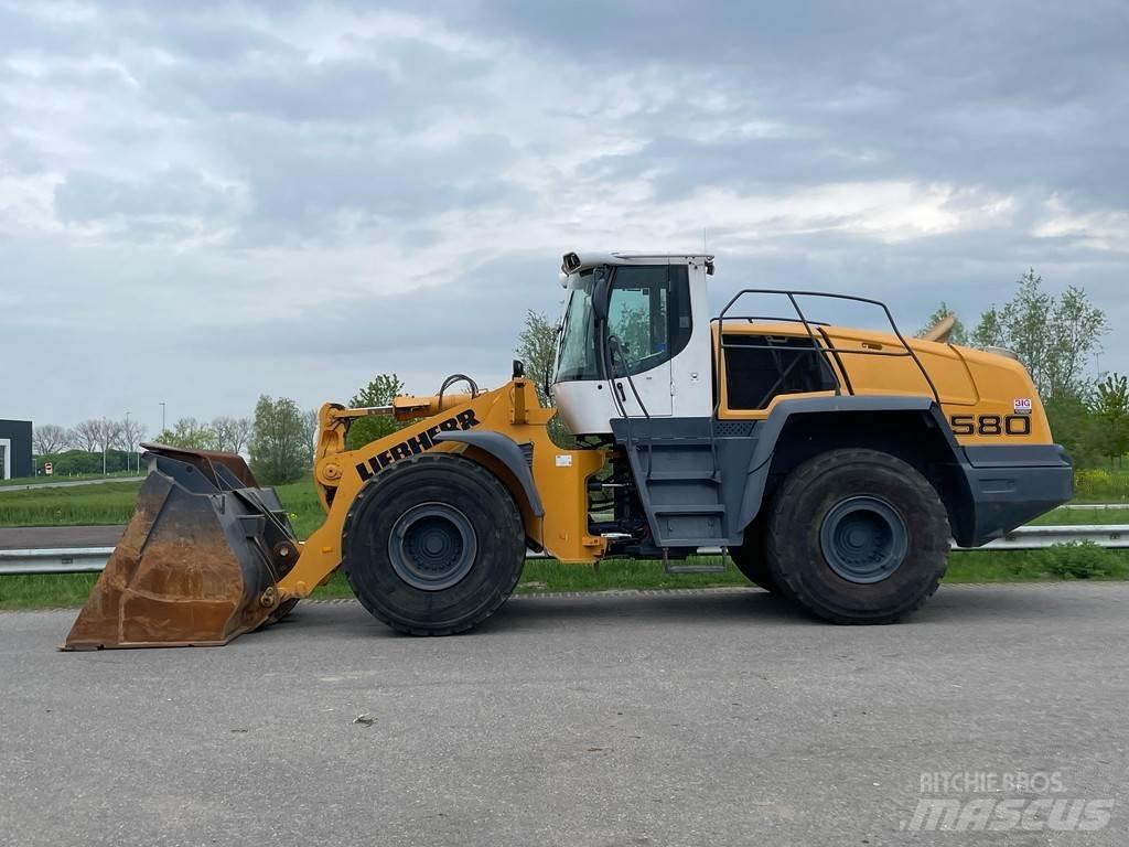 Liebherr L580 Naudoti ratiniai krautuvai