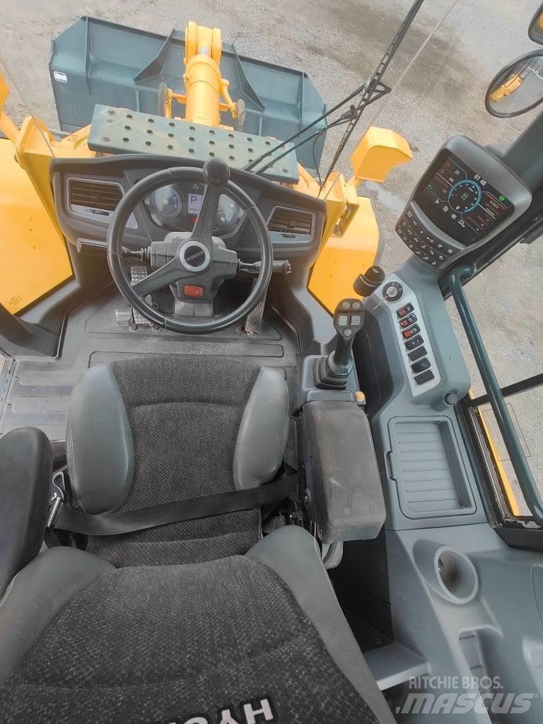 Hyundai HL 960 Naudoti ratiniai krautuvai