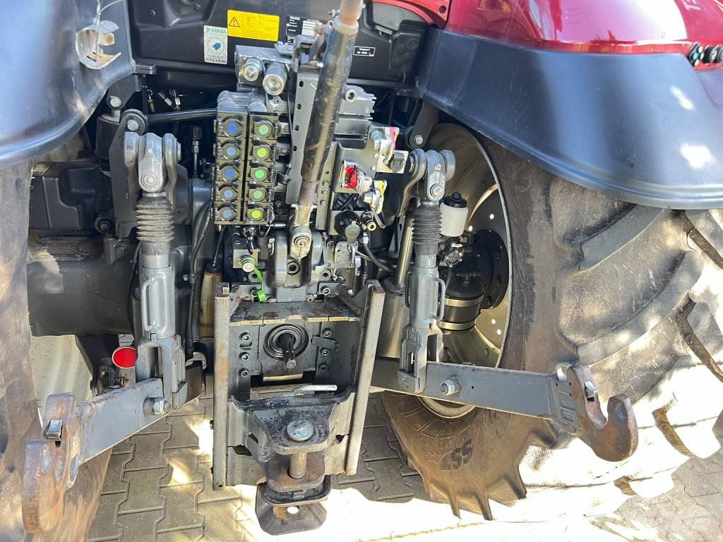 Valtra T 174 Versu Traktoriai