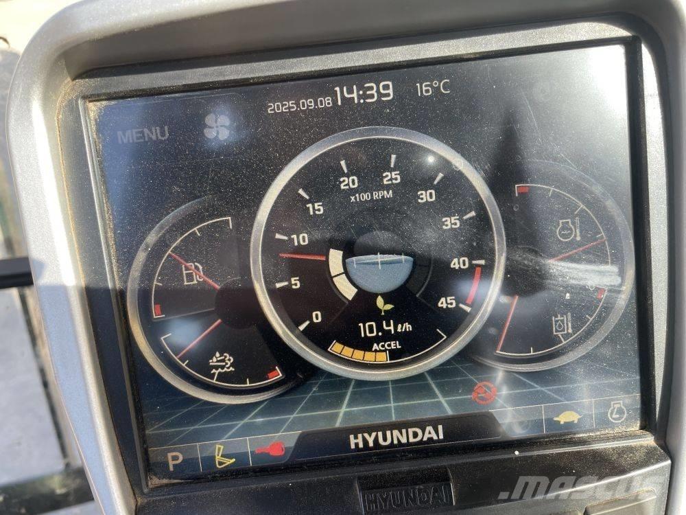 Hyundai HX 140 HW Vikšriniai ekskavatoriai