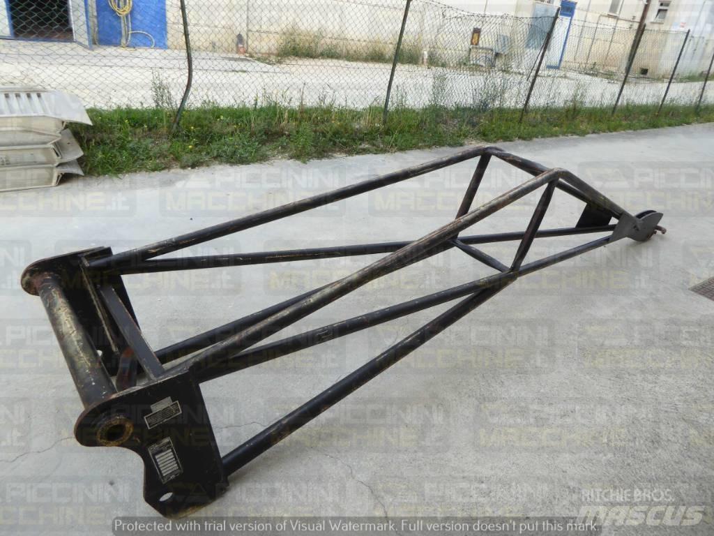Manitou P600 Kiti naudoti statybos komponentai