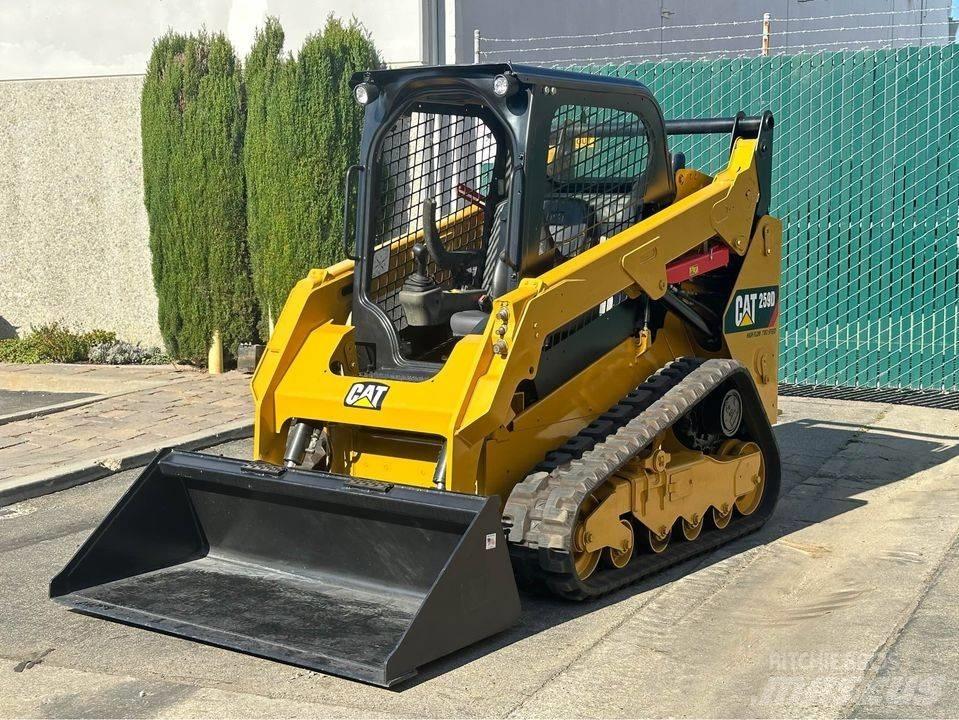 CAT 259 D Krautuvai su šoniniu pasukimu