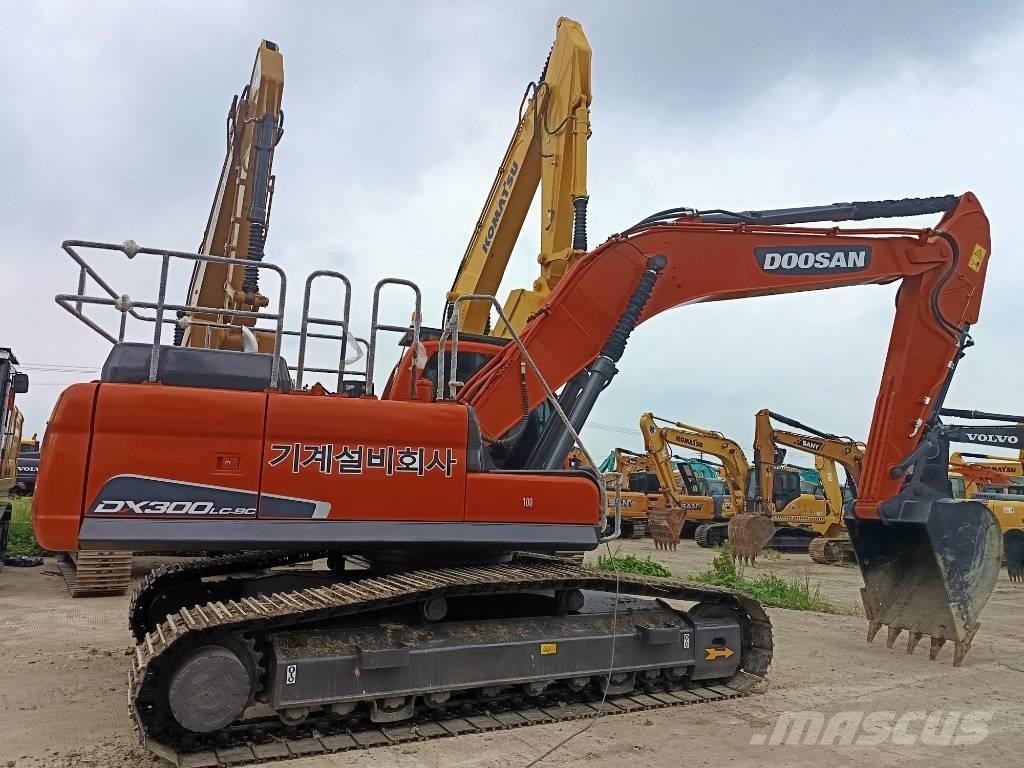 Doosan DX 300 LC Vikšriniai ekskavatoriai