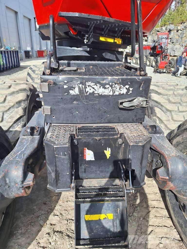 Komatsu 931 XC Miško technika (Harvesteriai)