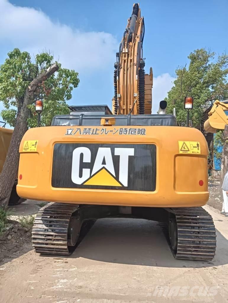 CAT 330 D Vikšriniai ekskavatoriai