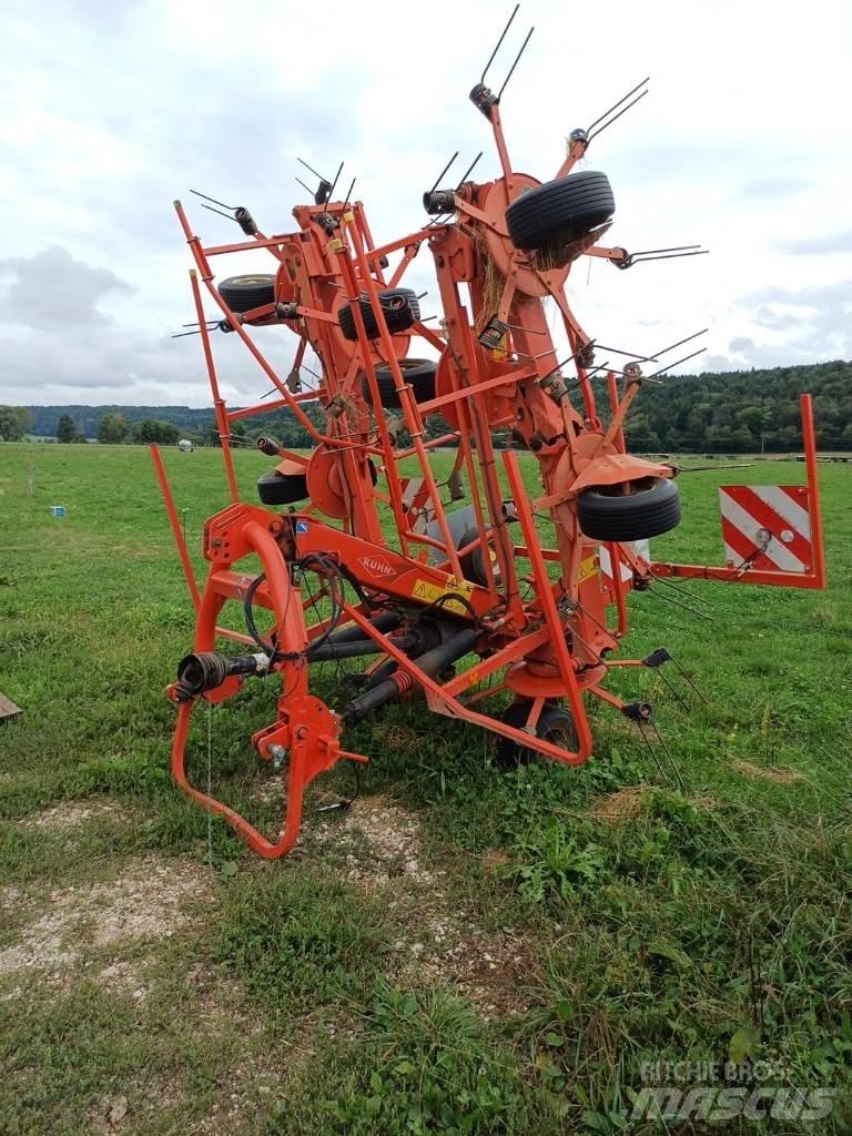 Kuhn GF 8702 Šieno grėbliai ir vartytuvai