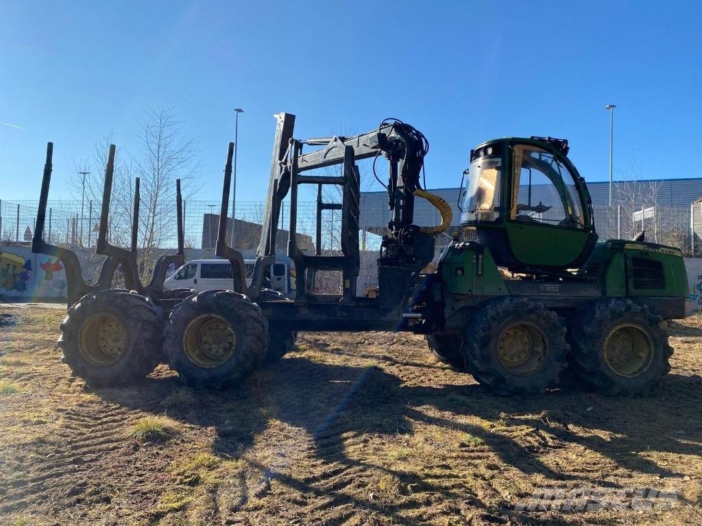 John Deere 1010 E Naudoti miškovežiai (Forvarderiai)