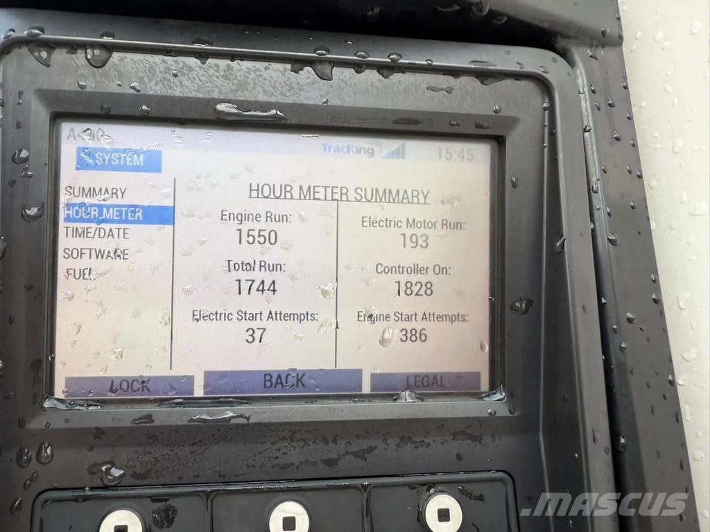 Kraker K-Force ISO Puspriekabės su grindimis