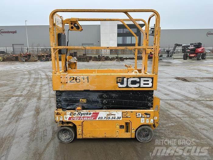 JCB S1930E Kiti keltuvai ir platformos
