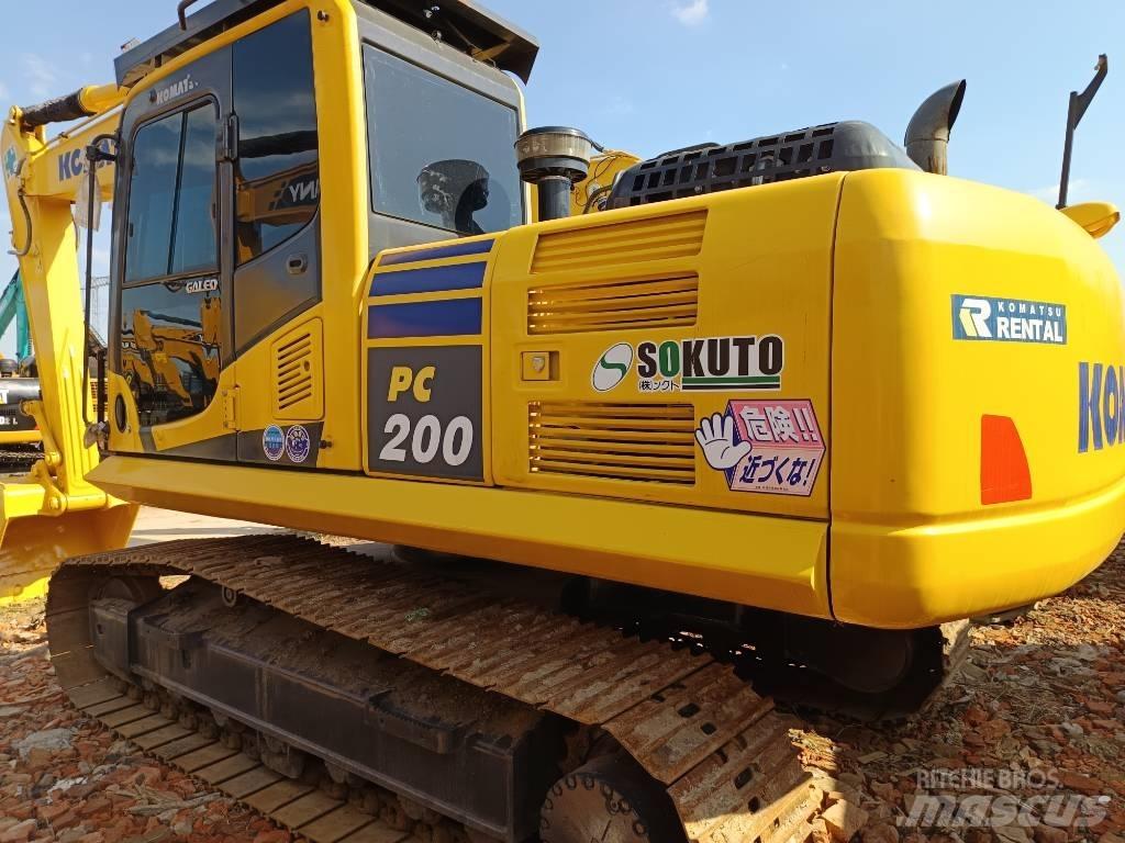 Komatsu PC200 Vidutinės galios ekskavatoriai 7-12 t