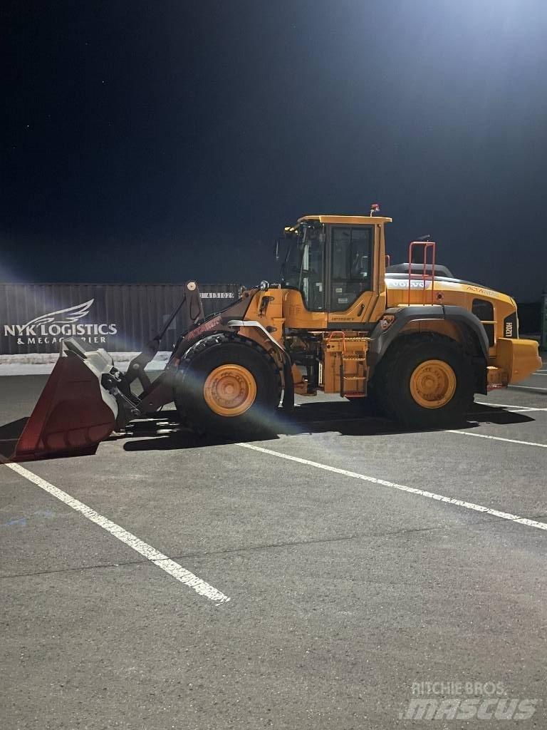 Volvo L120H Naudoti ratiniai krautuvai