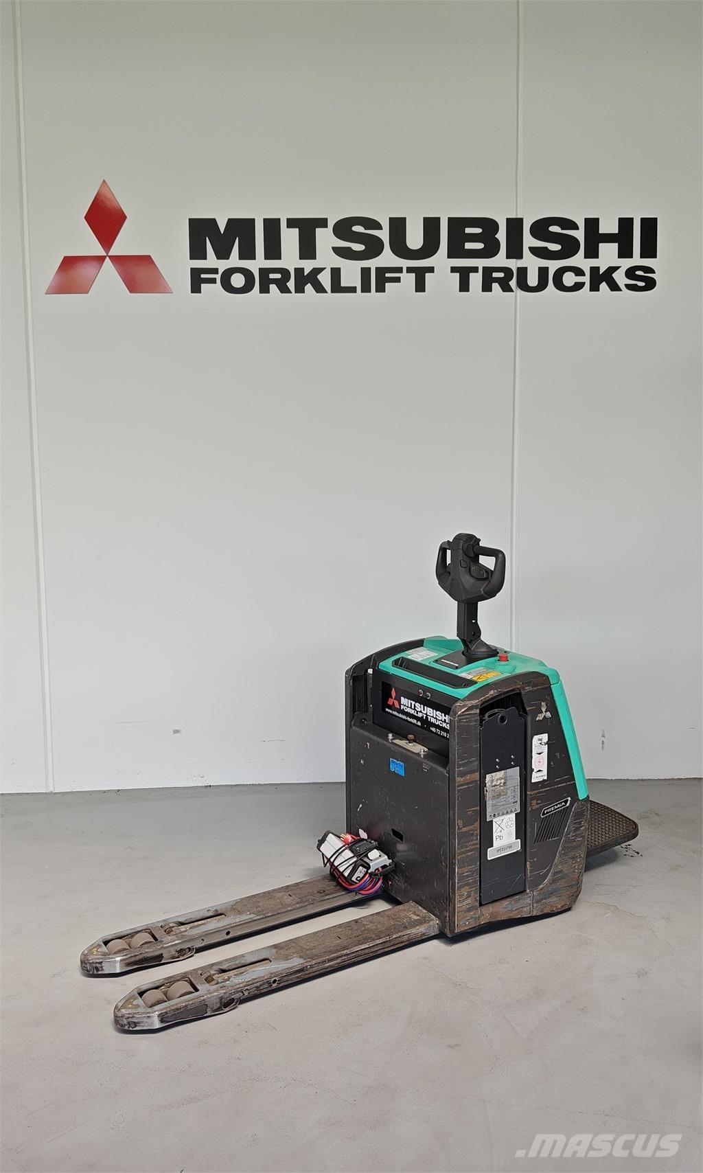 Mitsubishi PBV20N3 Keltuvai su platforma operatoriui