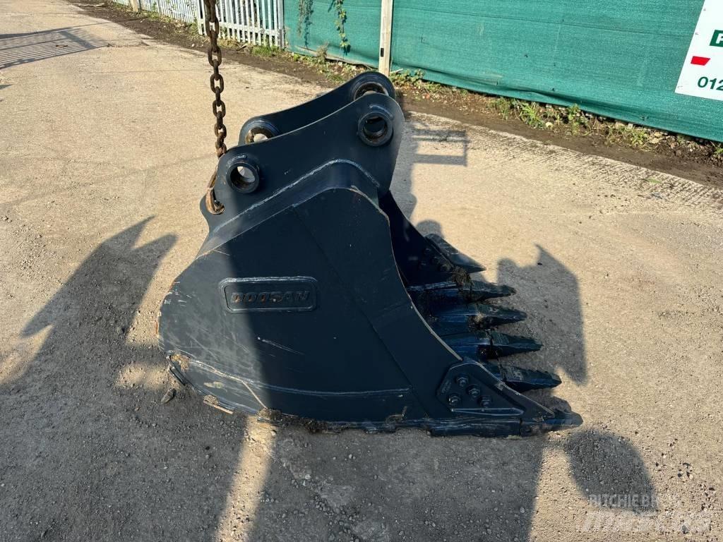 Doosan DX 140 LC Kaušai
