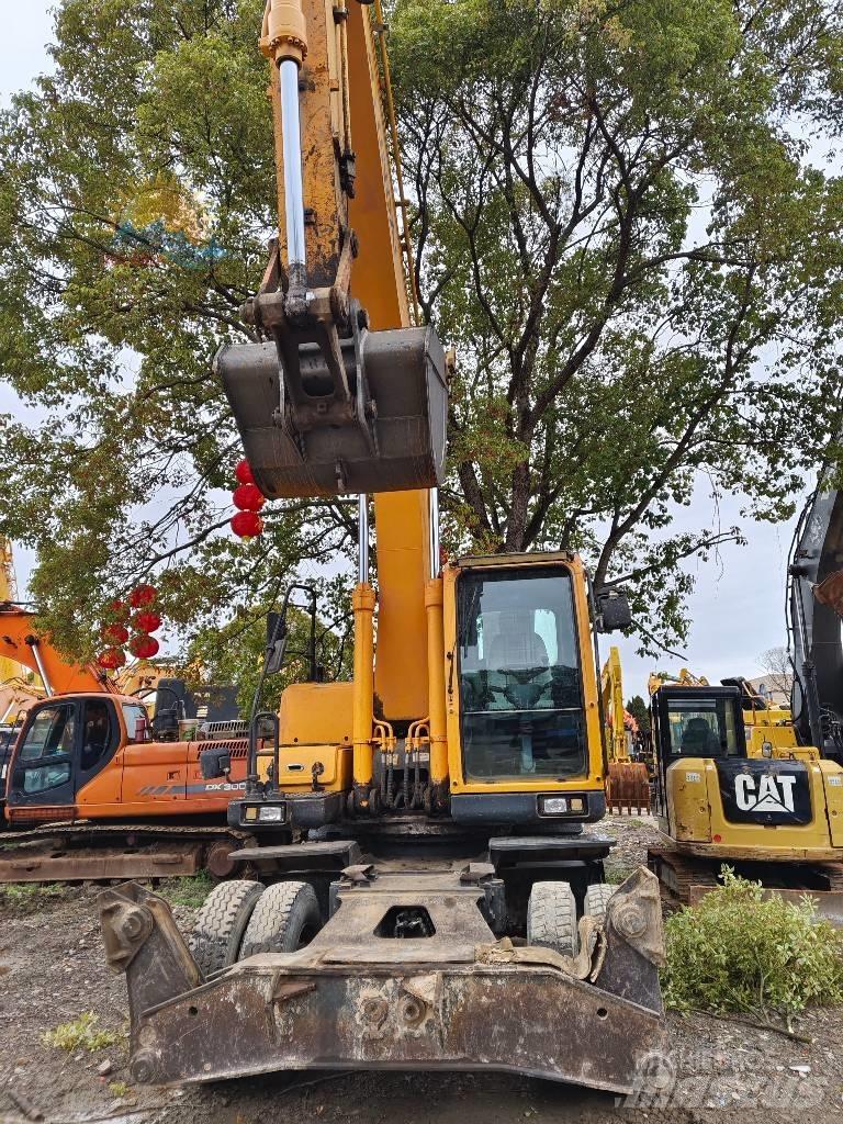 Hyundai R210W-9 Ratiniai ekskavatoriai