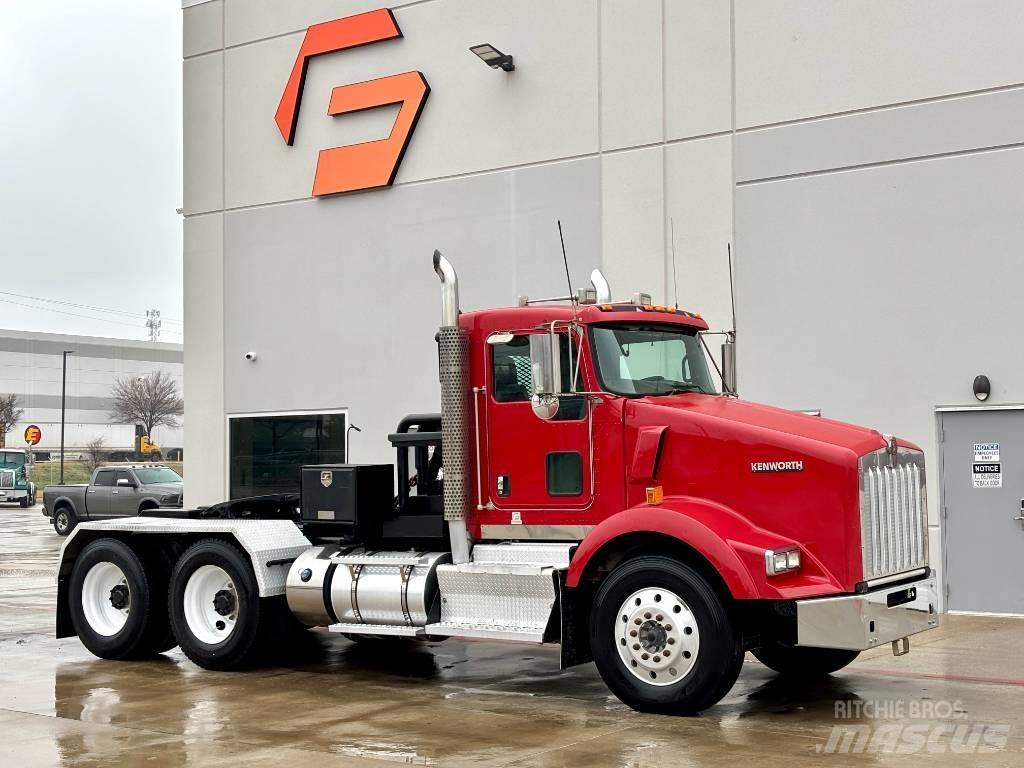 Kenworth T 800 Pagalbos kelyje automobiliai