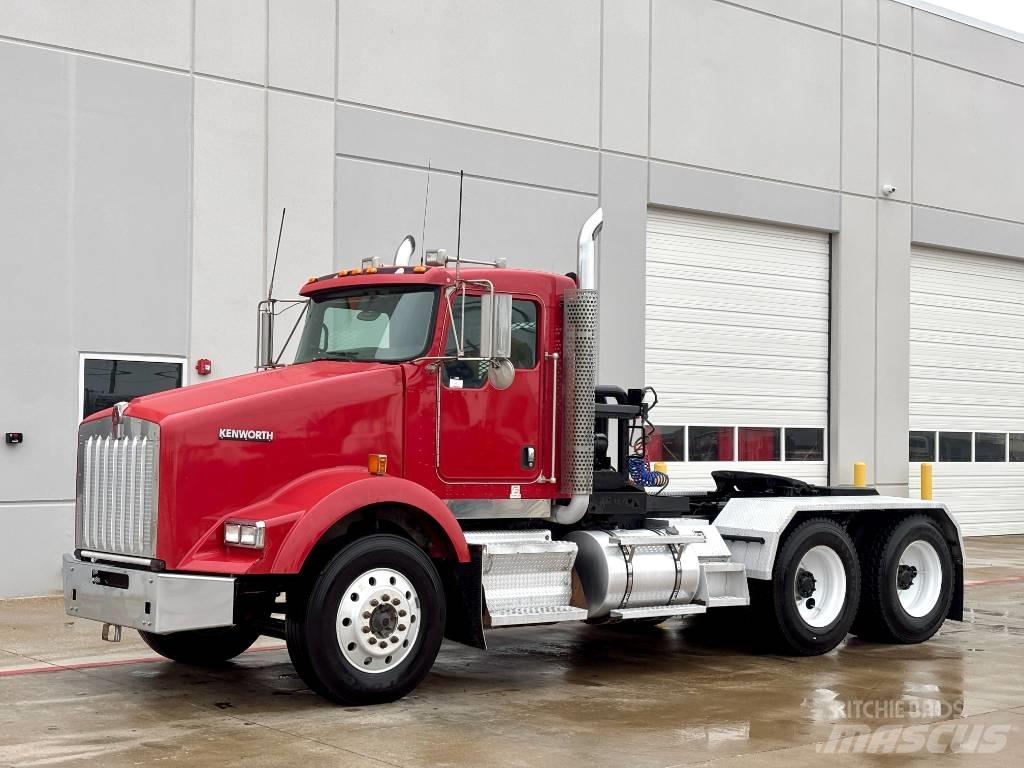 Kenworth T 800 Pagalbos kelyje automobiliai