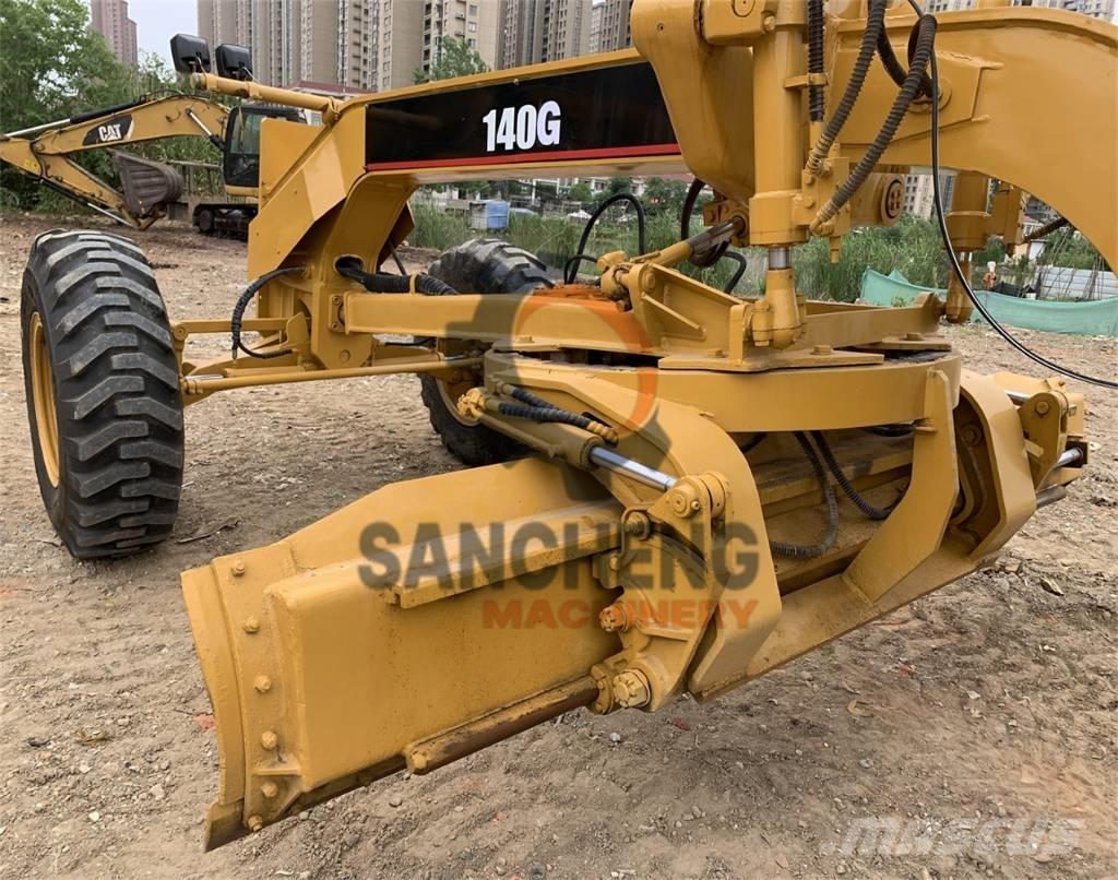 CAT 140 G Greideriai