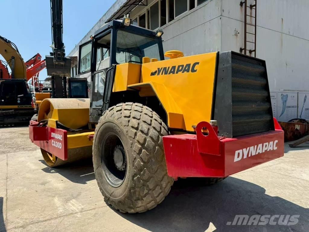 Dynapac CA 30 D Vieno būgno volai